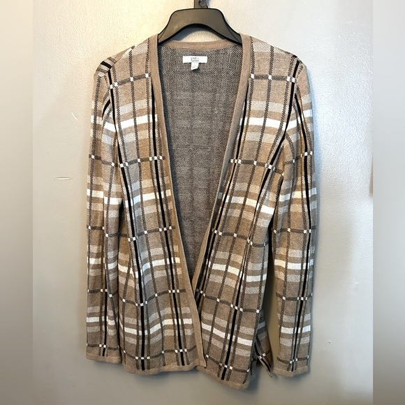 croft & barrow Sweaters - Croft & Barrow sweater - beige/black/white plaid open front cardigan